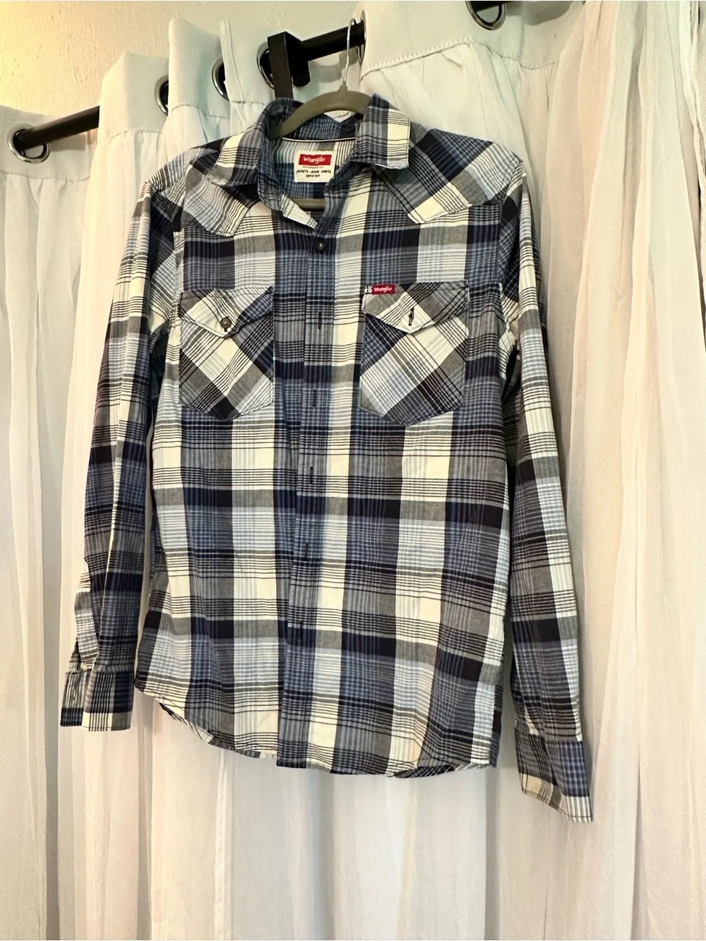 Wrangler  Navy and White Plaid Button-Up Shirt 100% Cotton